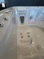 HotSpring Spa Sovereign 5 personen jacuzzi - Image 4