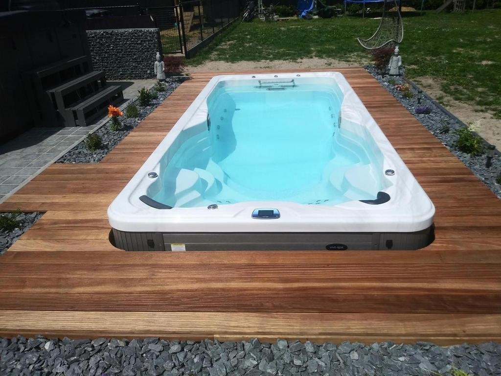 4-1.jpg Zwemspa Vivo Waterfit 5M -verkocht- - Image 1