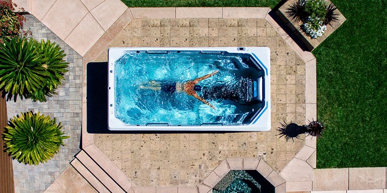 E550-Endless-Pools-Fitness-Systerm.jpg Zwemspa Endless Pool E-550 – verkocht – 1 jaar oud - Image 1