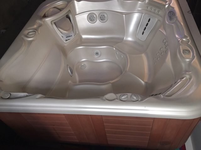 IMG_6733-e1549544572285.jpg HotSpring Vanguard – verkocht – - Image 1