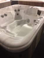 HotSpring Sovereign 5 personen jacuzzi – verkocht – - Image 5