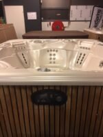 HotSpring Vanguard Sanum – verkocht –