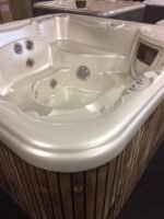 HotSpring Vanguard Sanum – verkocht – - Image 5