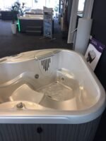 HotSpot TX jacuzzi hoekspa -verkocht- - Image 3