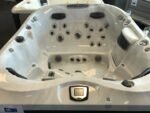 Jacuzzi® J-425 met stereo- verkocht –