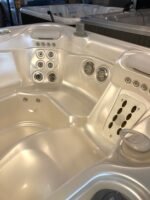 HotSpring Summit 254 x 231 cm – VERKOCHT – - Image 2